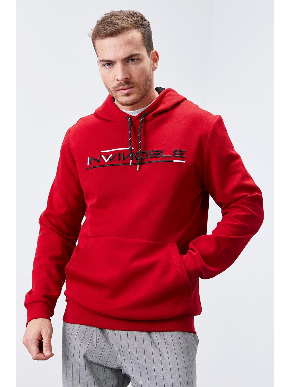 TOMMYLIFE Kırmızı Kanguru Cep Standart Kalıp Kapüşonlu Erkek Sweatshirt - 87883 - 2