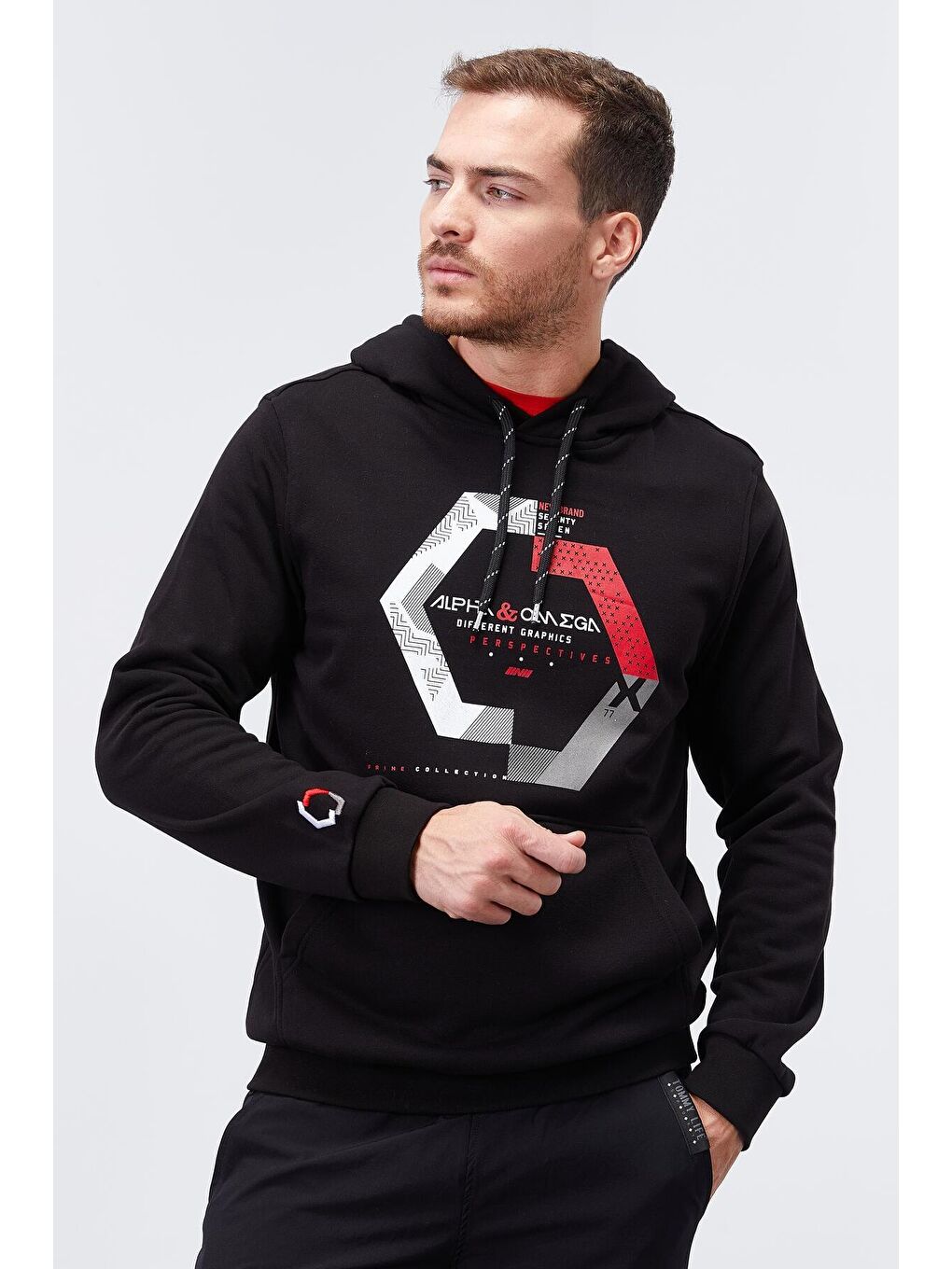 TOMMYLIFE Siyah Geometrik Baskılı Standart Kalıp Kapüşonlu Erkek Sweatshirt - 87870