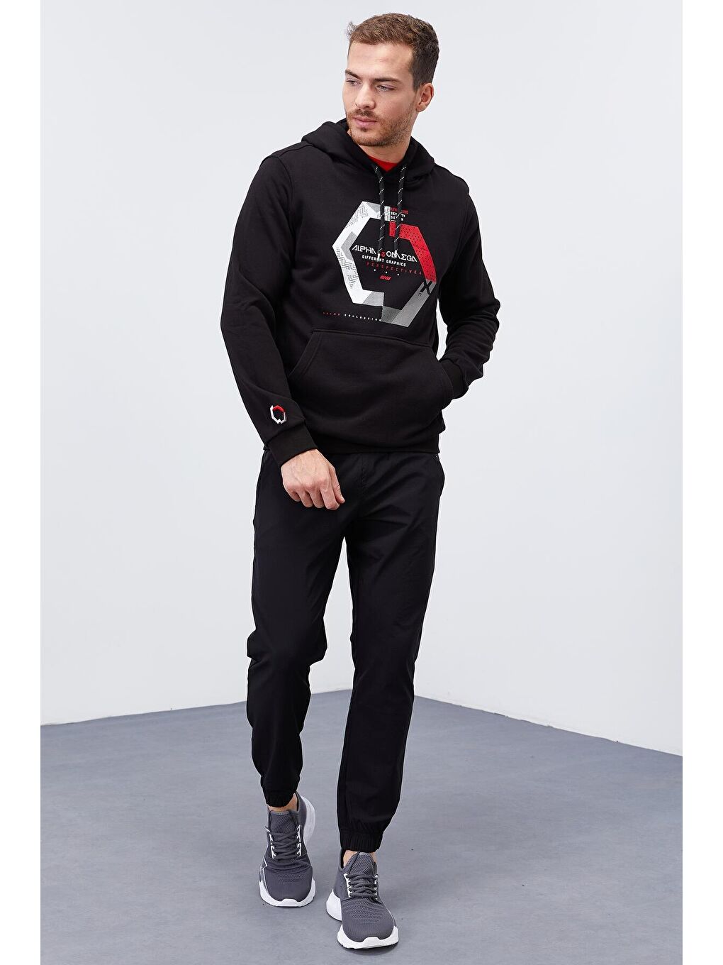 TOMMYLIFE Siyah Geometrik Baskılı Standart Kalıp Kapüşonlu Erkek Sweatshirt - 87870 - 1