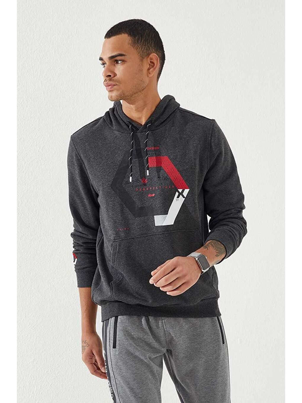 TOMMYLIFE Antrasit Melanj Geometrik Baskılı Standart Kalıp Kapüşonlu Erkek Sweatshirt - 87870