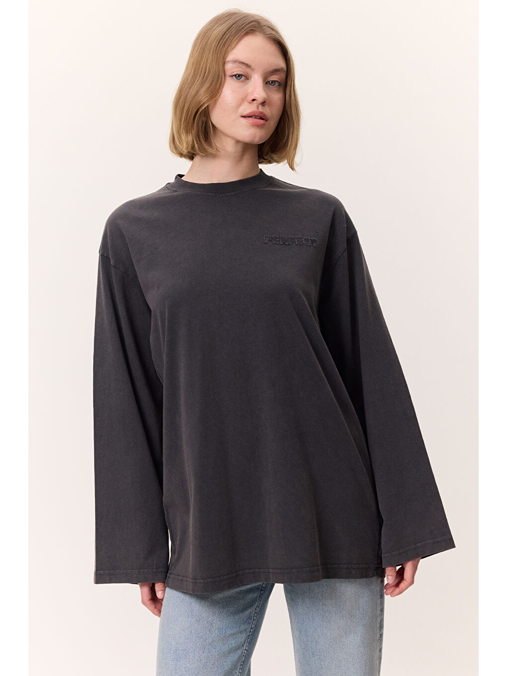 Yıkama Efektli Uzun Kollu Tshırt Antrasit