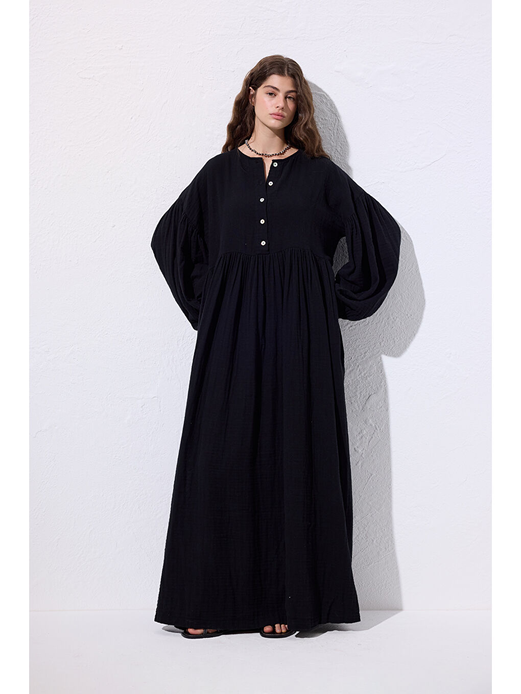 Müslin Düğmeli Rahat Elbise Siyah-1