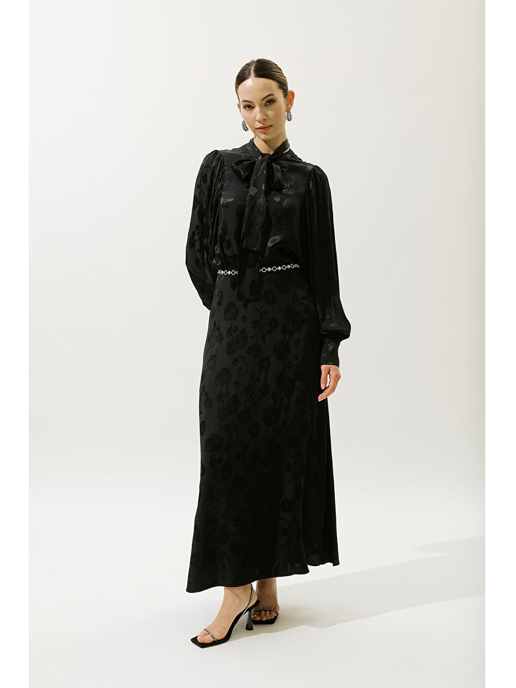 Jakarlı Saten Etek Siyah-1