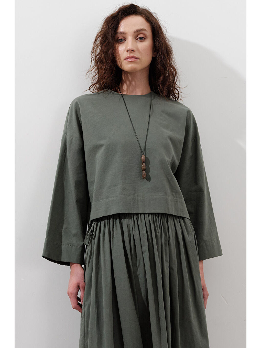 Pamuklu Crop Uzun Kol Bluz Çam Yeşili