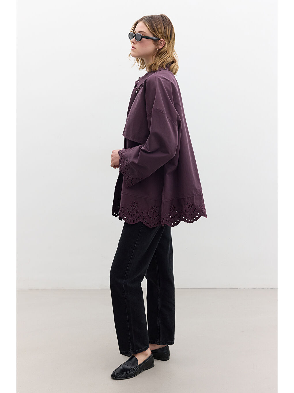 Nakış Detaylı Tasarım Trençkot Mürdüm-3