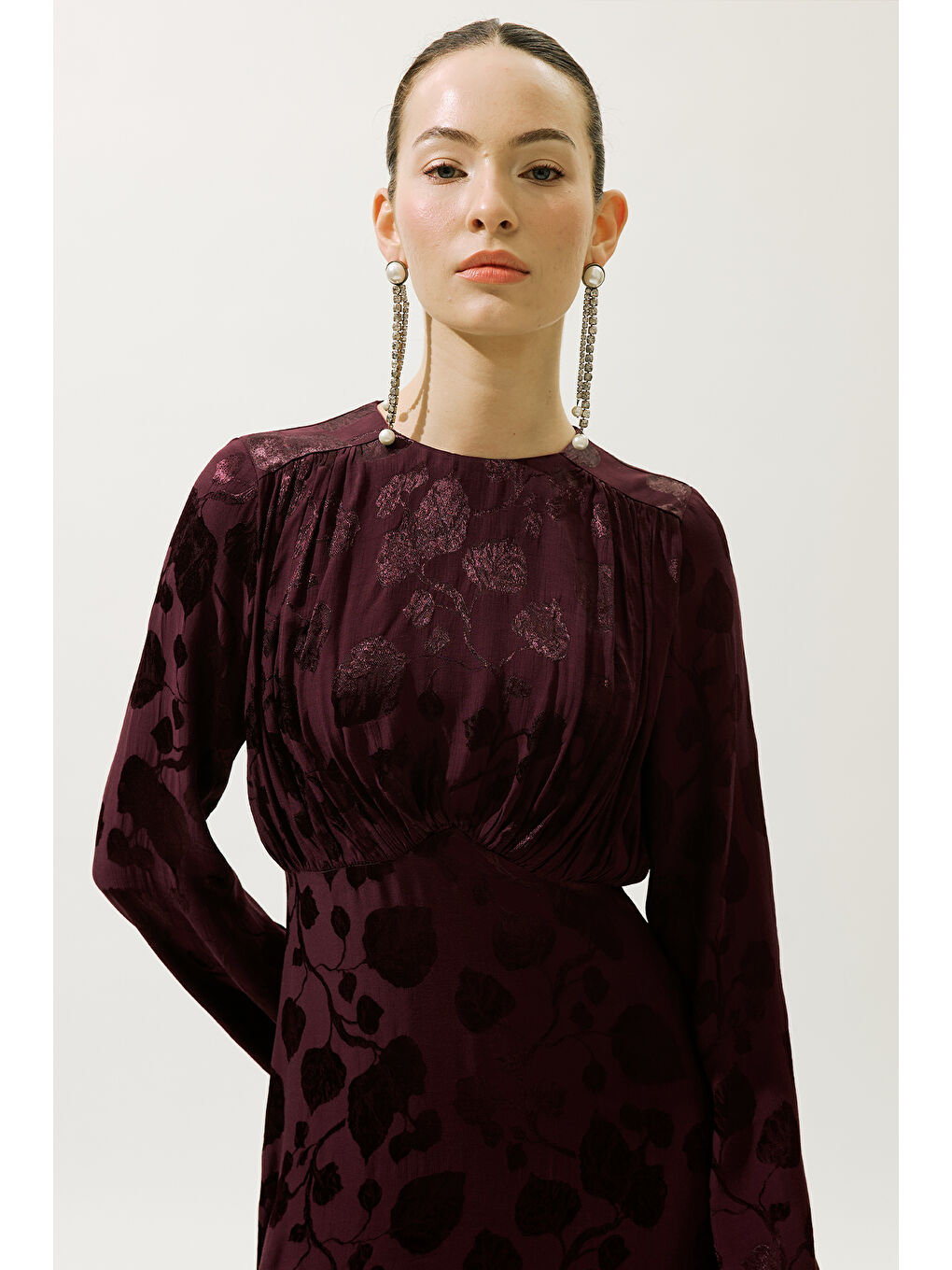 Jakarlı Saten Abiye Elbise Bordo-4