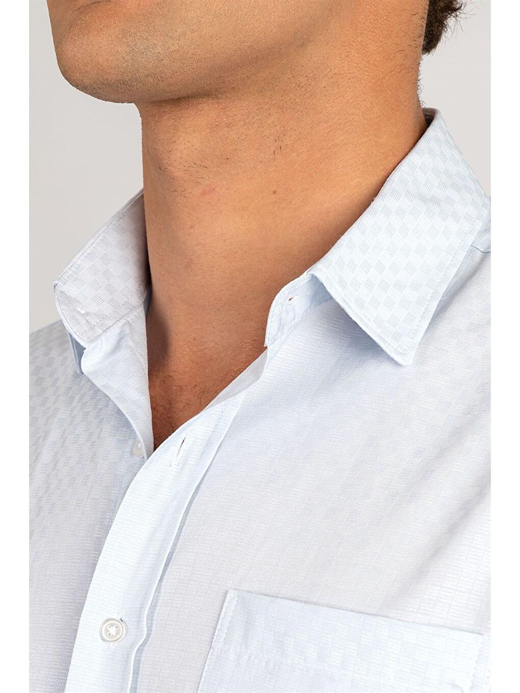 Mavi Klasik Fıt Kısa Kol Armürlü Kravatlık Erkek Gömlek-2