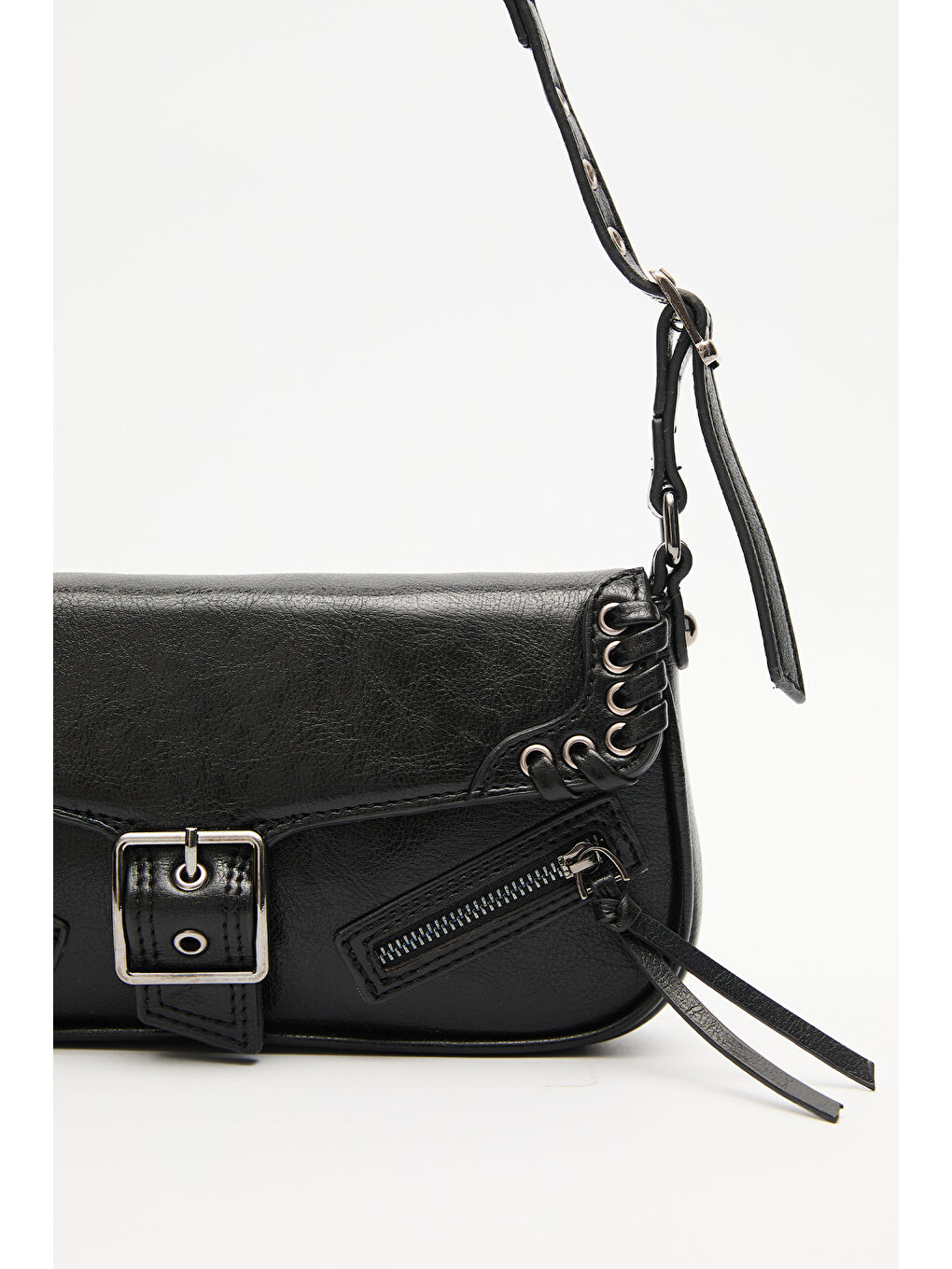 Toka Detaylı Omuz Çantası Siyah-3