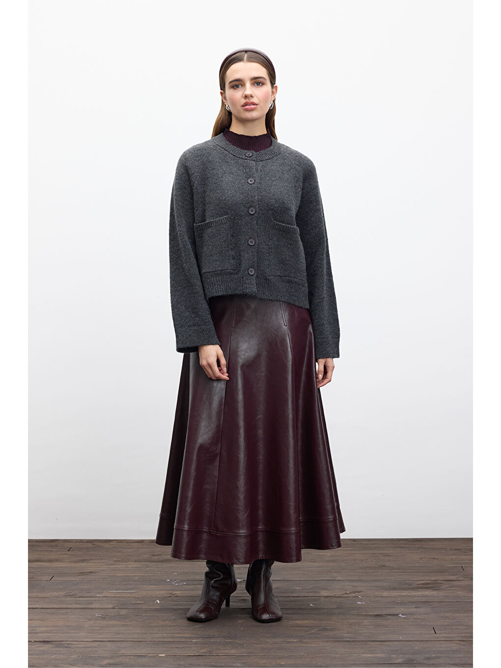 Düz Örgü Düğmeli Triko Hırka Antrasit-1