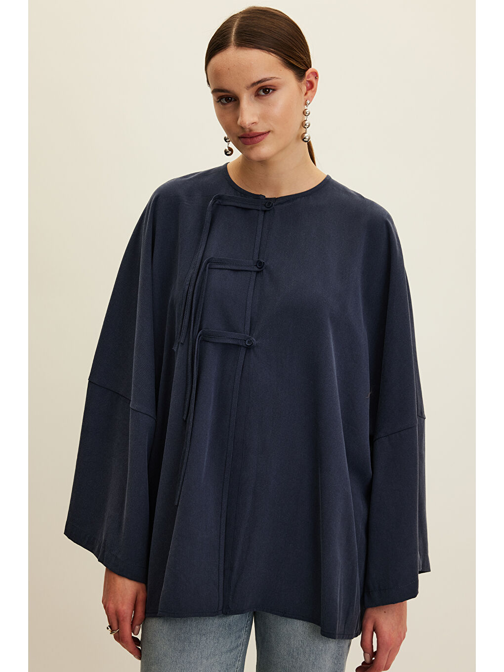 Lyocell Bağlama Detaylı Gömlek Lacivert-2