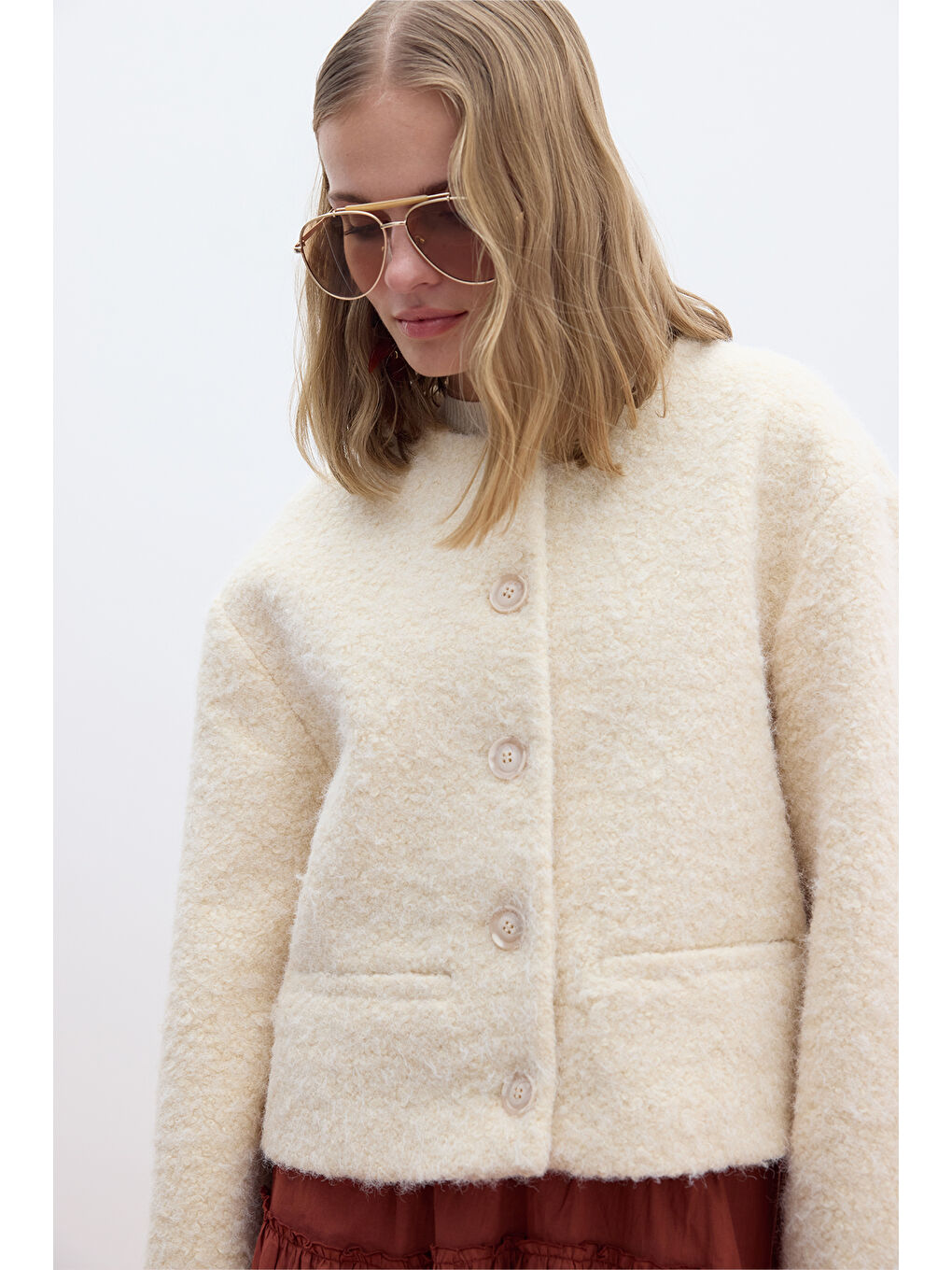 Kalın Kaşe Cepli Kısa Kaban Bej-6