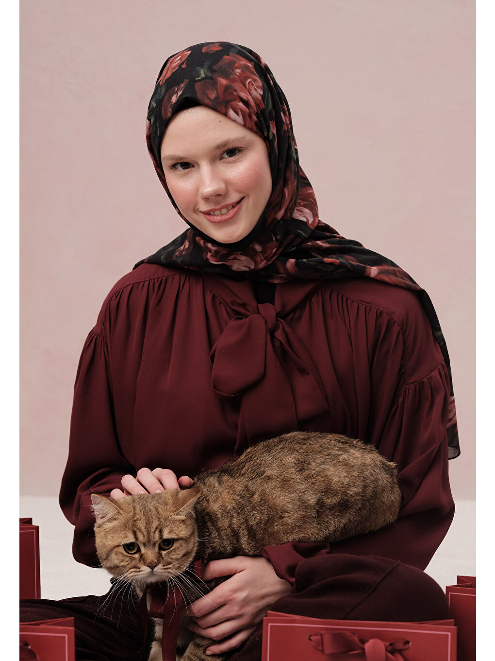 Wıld Rose Desen Vual Şal Kırmızı