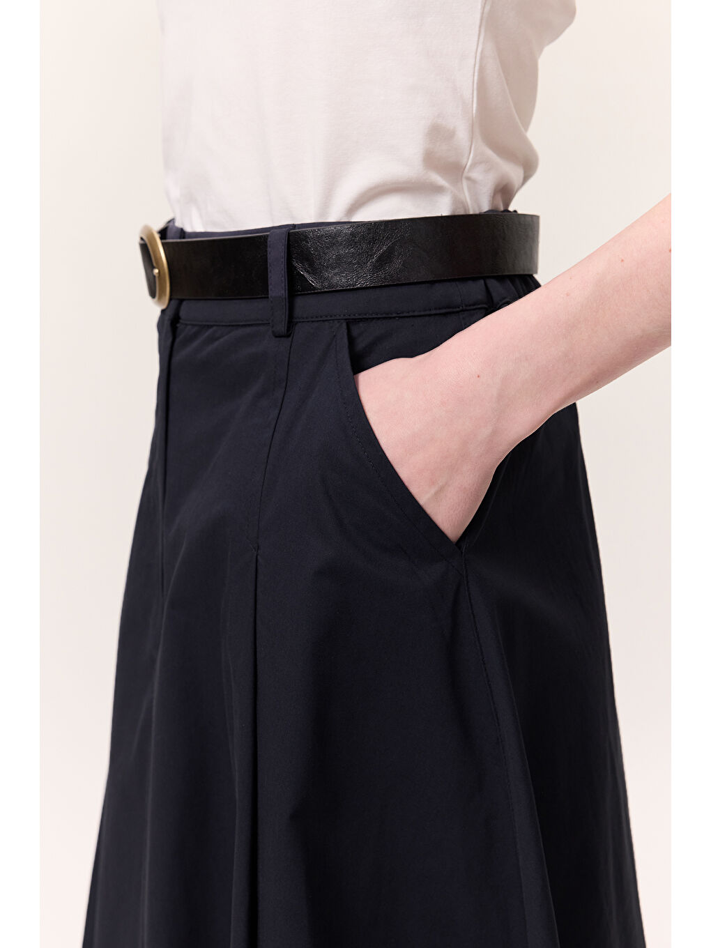 Cep Detaylı Geniş Etek Lacivert-3