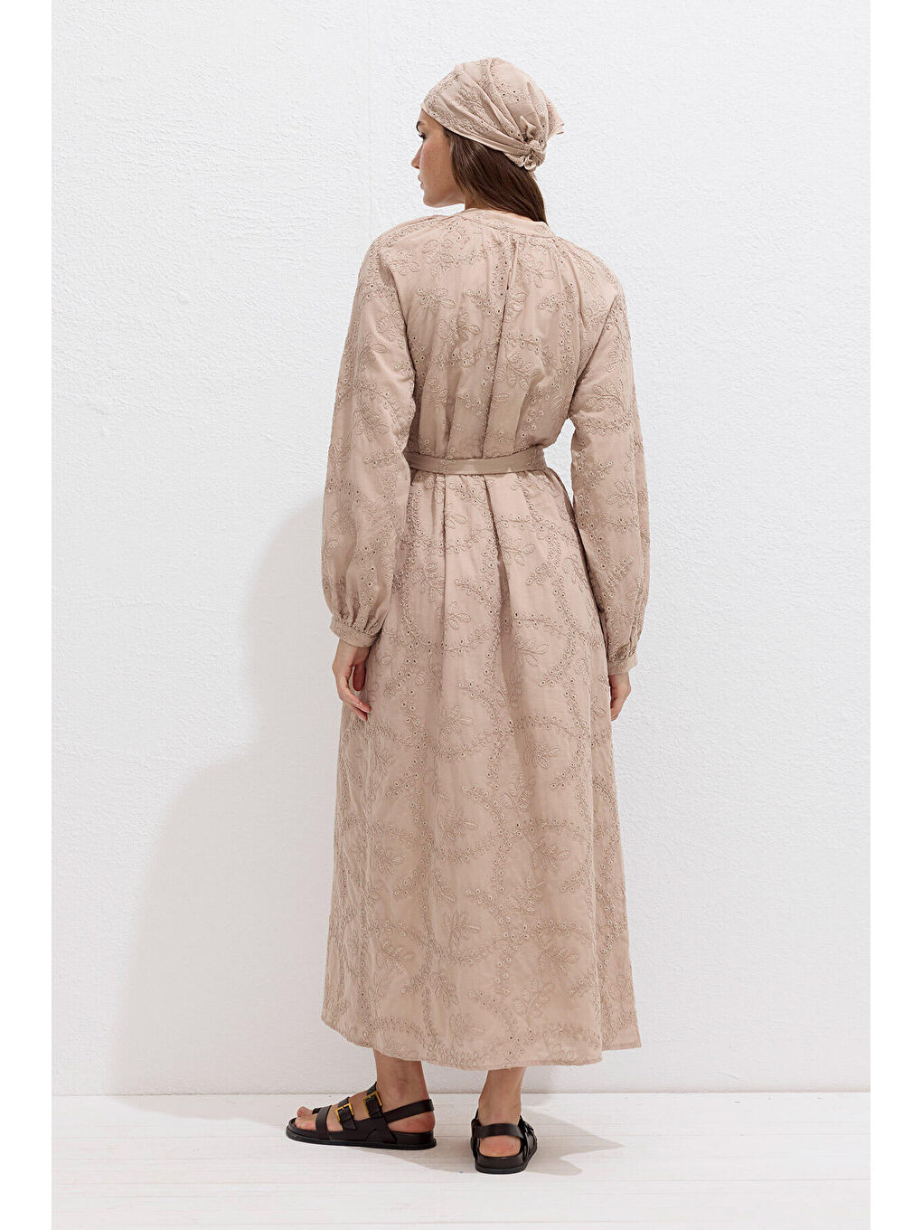 Astarlı Brode Elbise Bej-5
