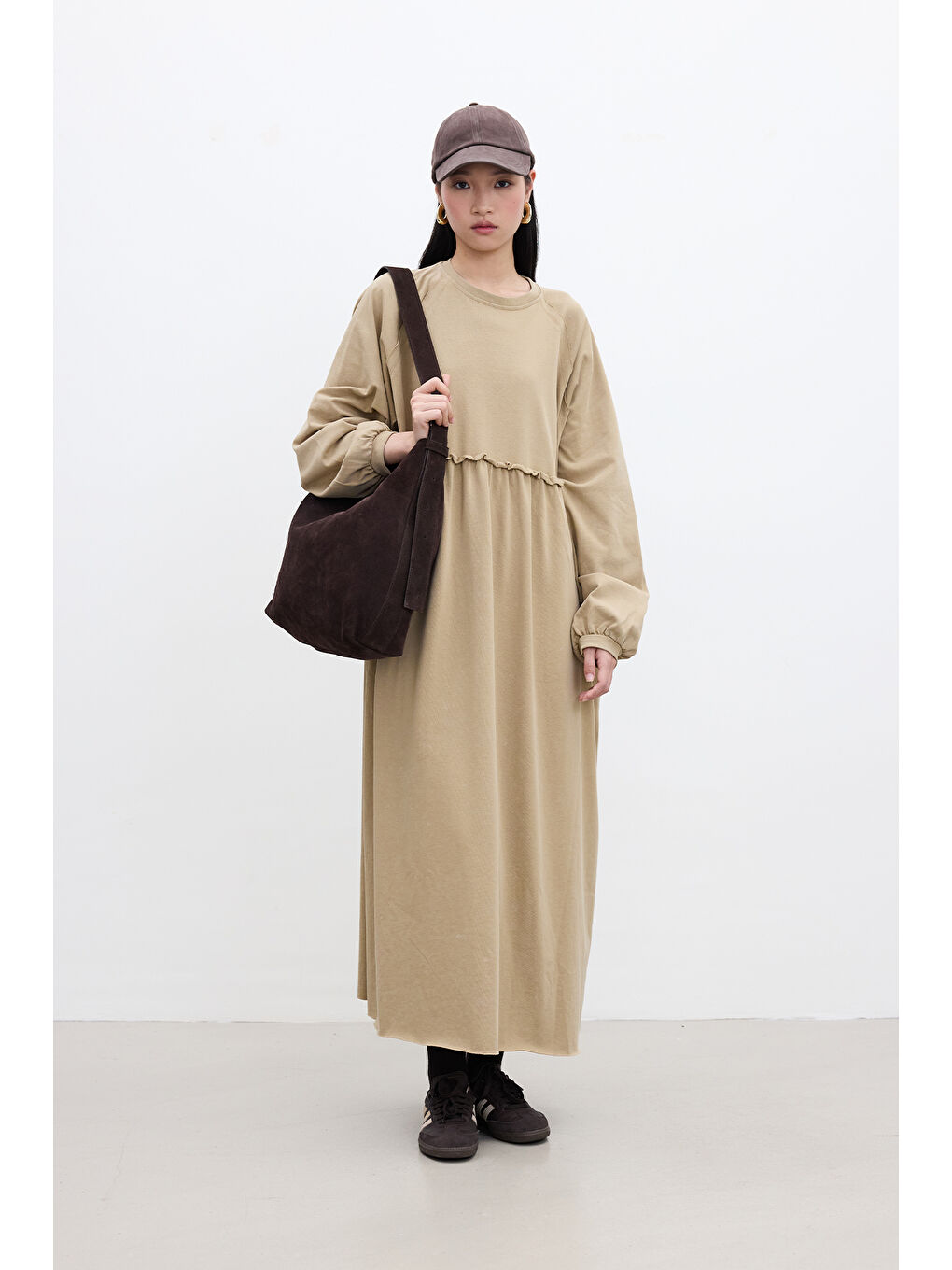 Kahverengi Oversize Büzgülü Elbise Camel