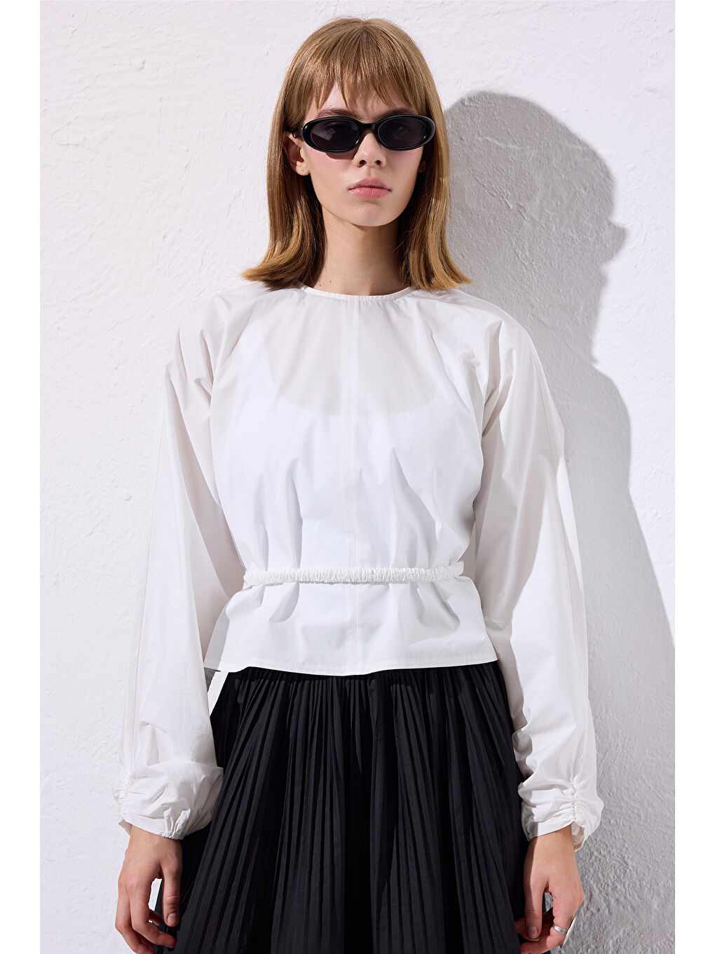 Bağlama Detaylı Kısa Bluz Ekru-1