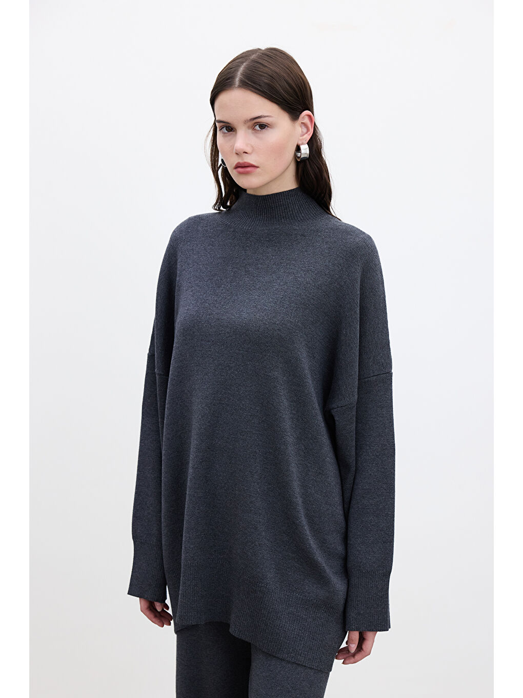 Oversize Yüksek Yaka Kazak Antrasit-2