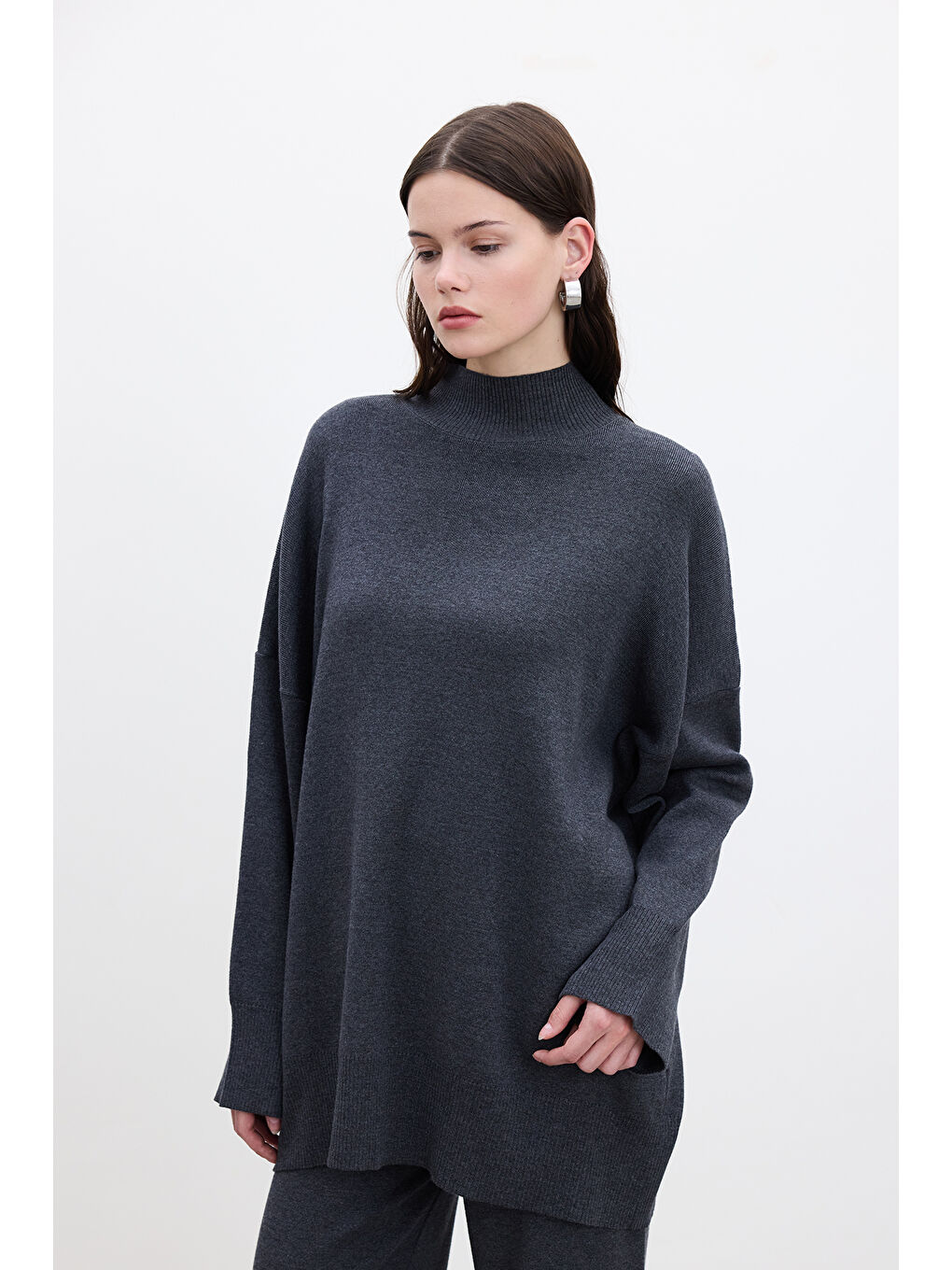 Oversize Yüksek Yaka Kazak Antrasit-5