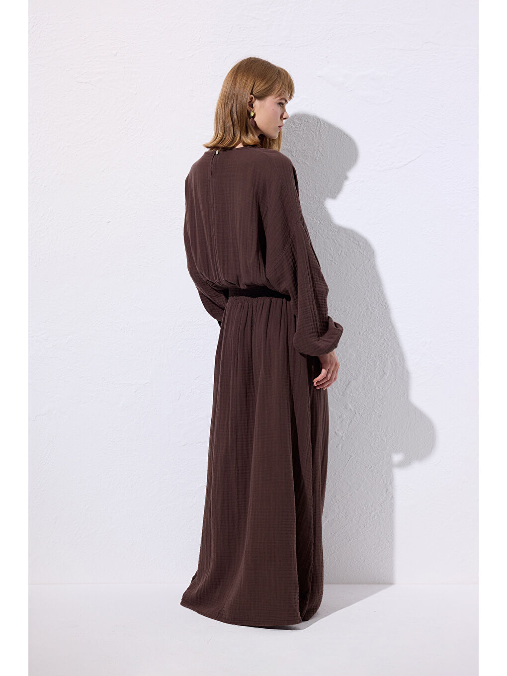 Müslin Beli Büzgülü Elbise Kahverengi-7