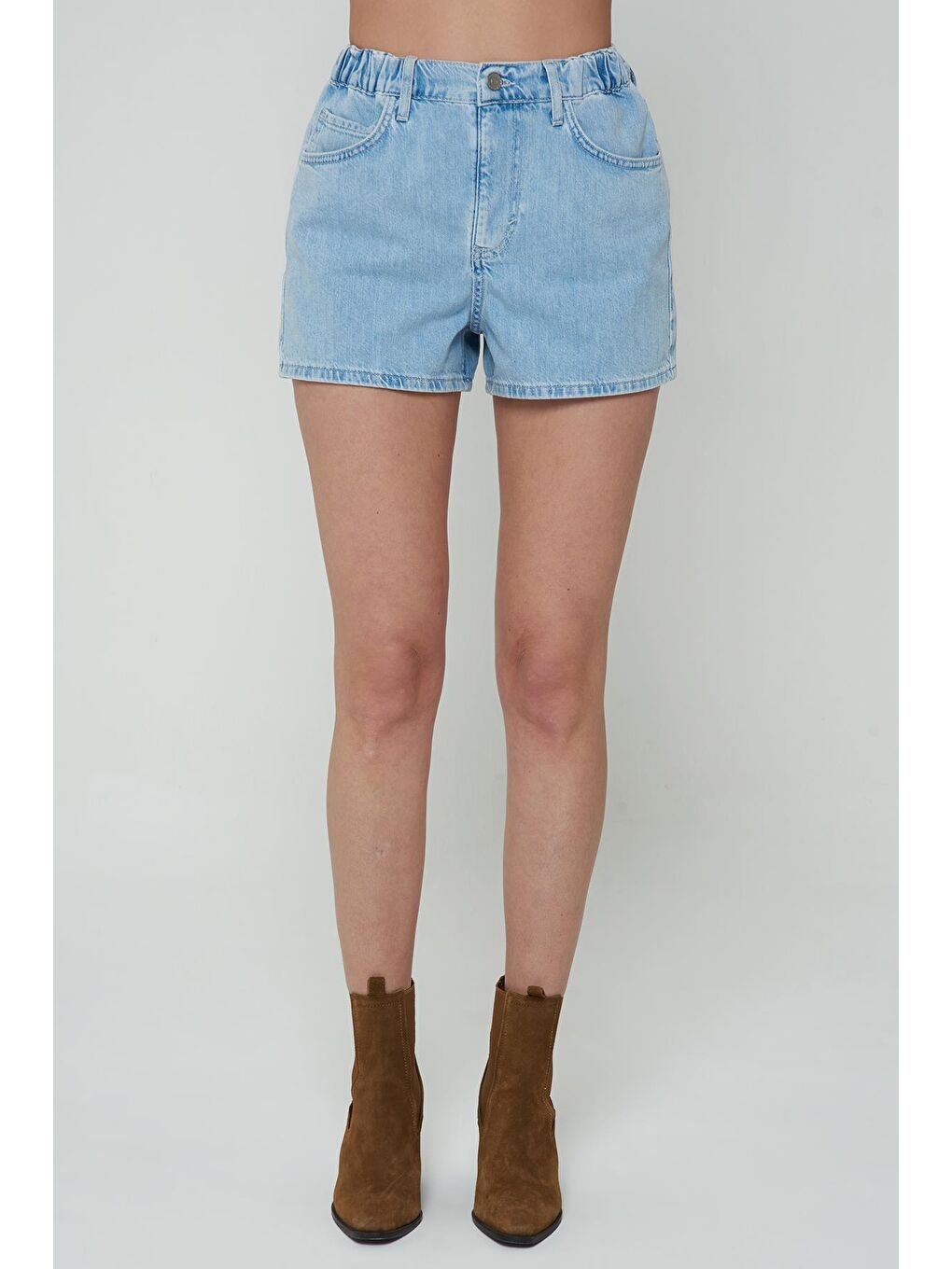 Açık Mavi Beli Lastikli Kısa Şort C 4534-057-1