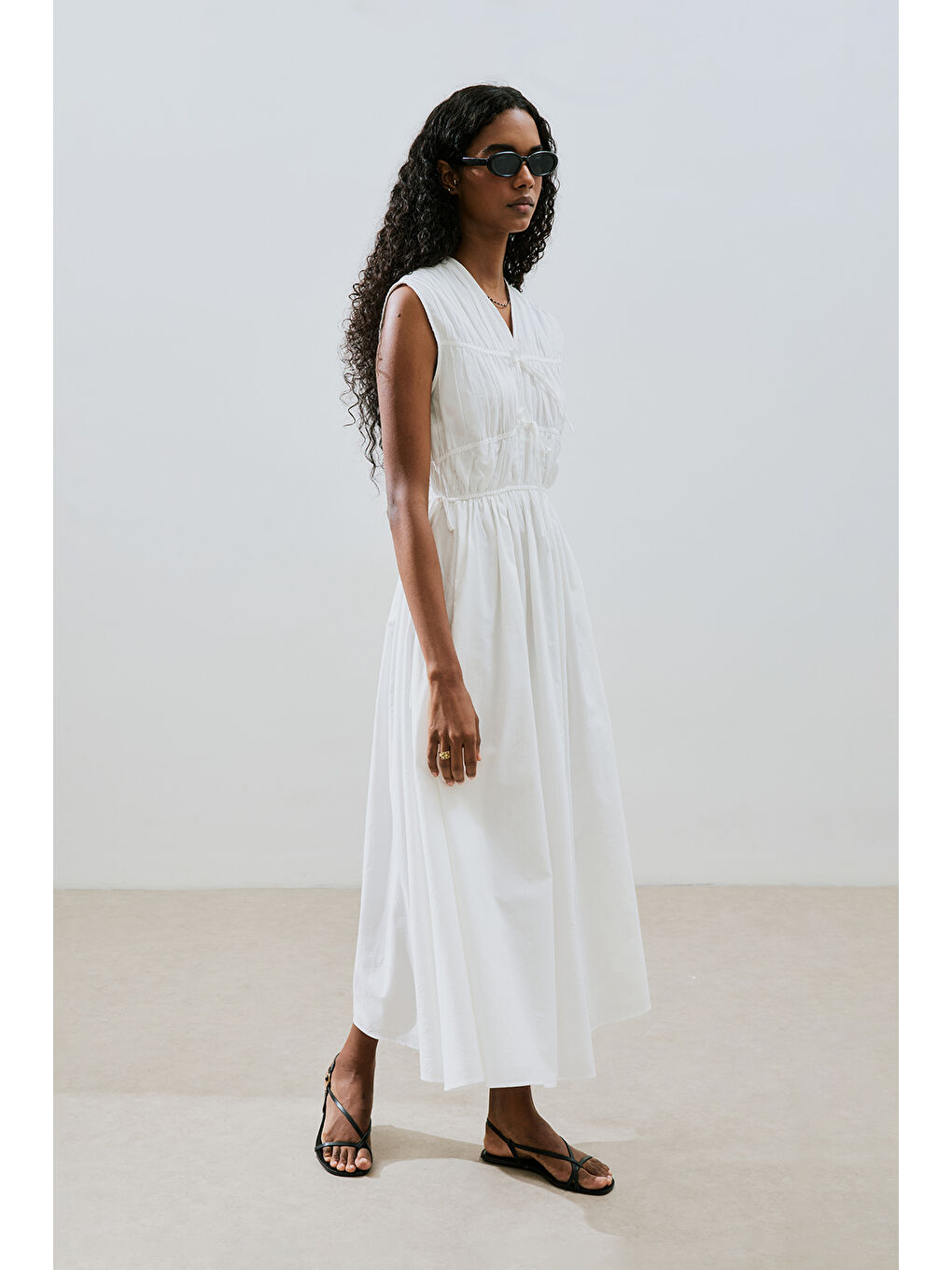 Büzgülü Bağlama Detaylı Elbise Ekru-3