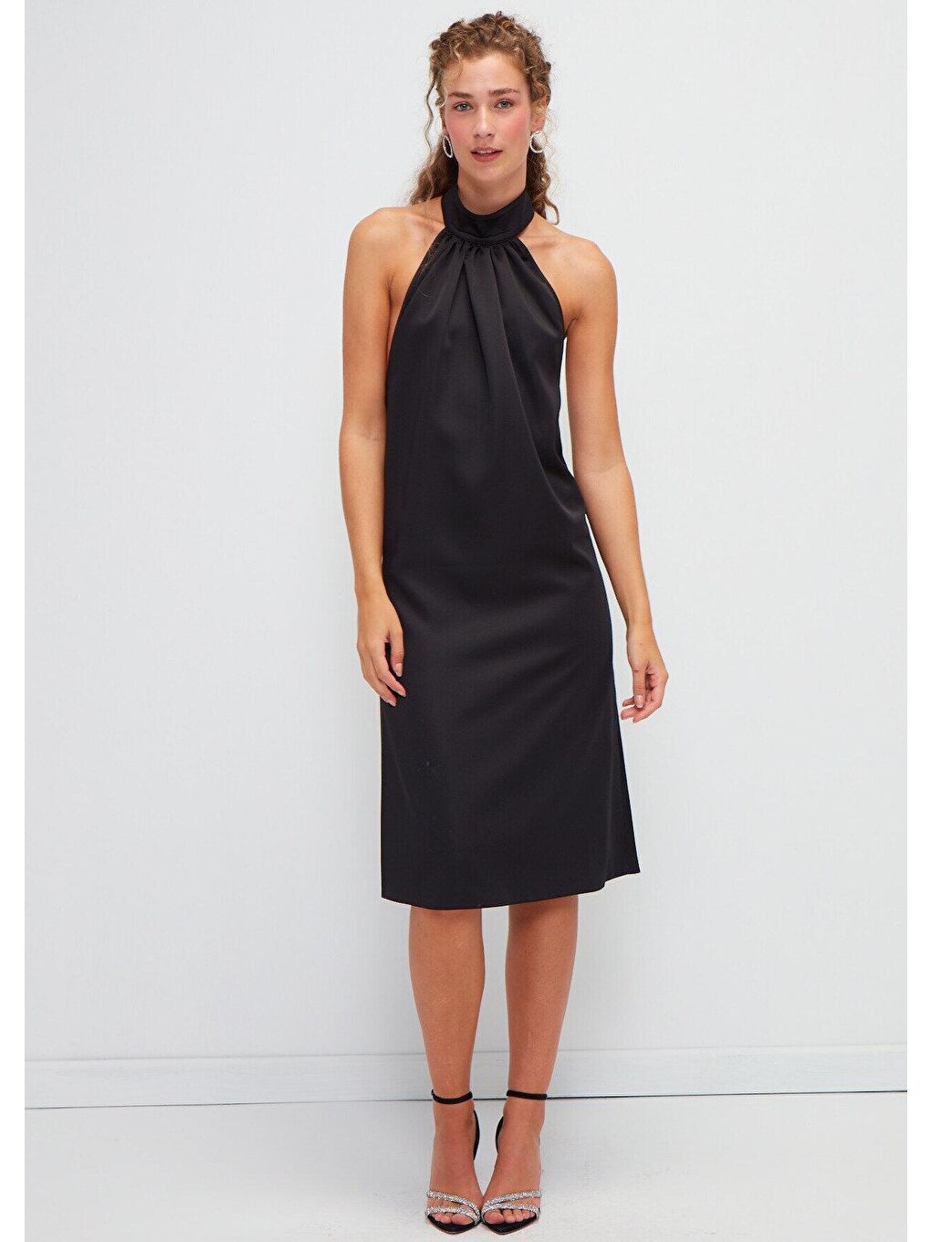 Siyah Düz İpek Saten Davet Elbisesi