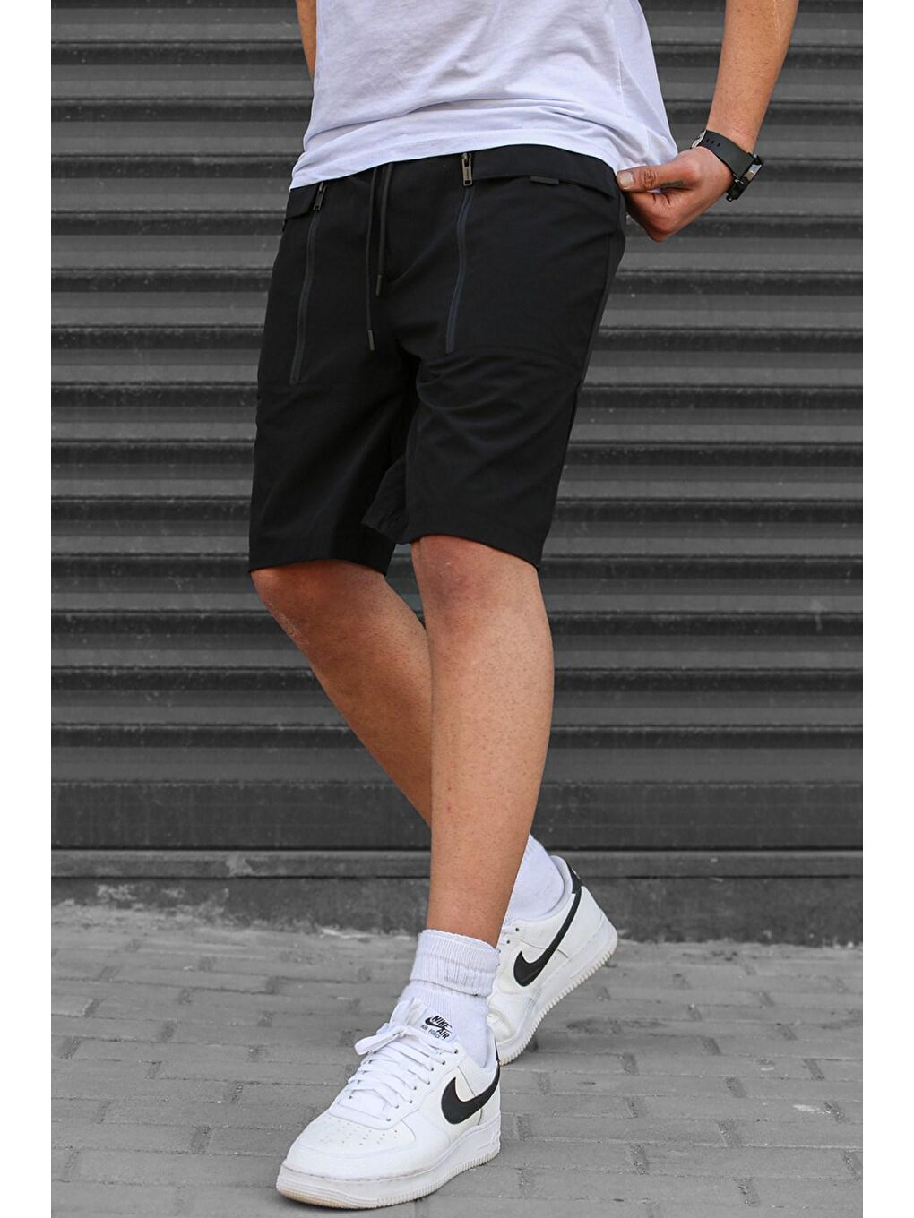 Siyah Cepli Basic Erkek Kapri Şort-2