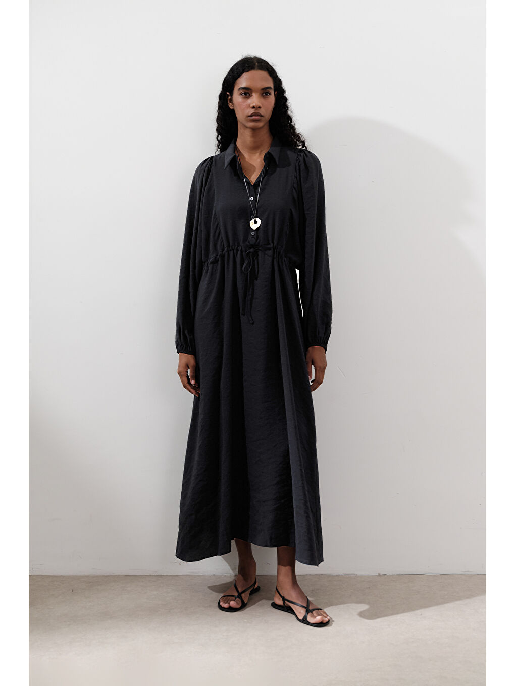 Lyocell Dökümlü Elbise Siyah