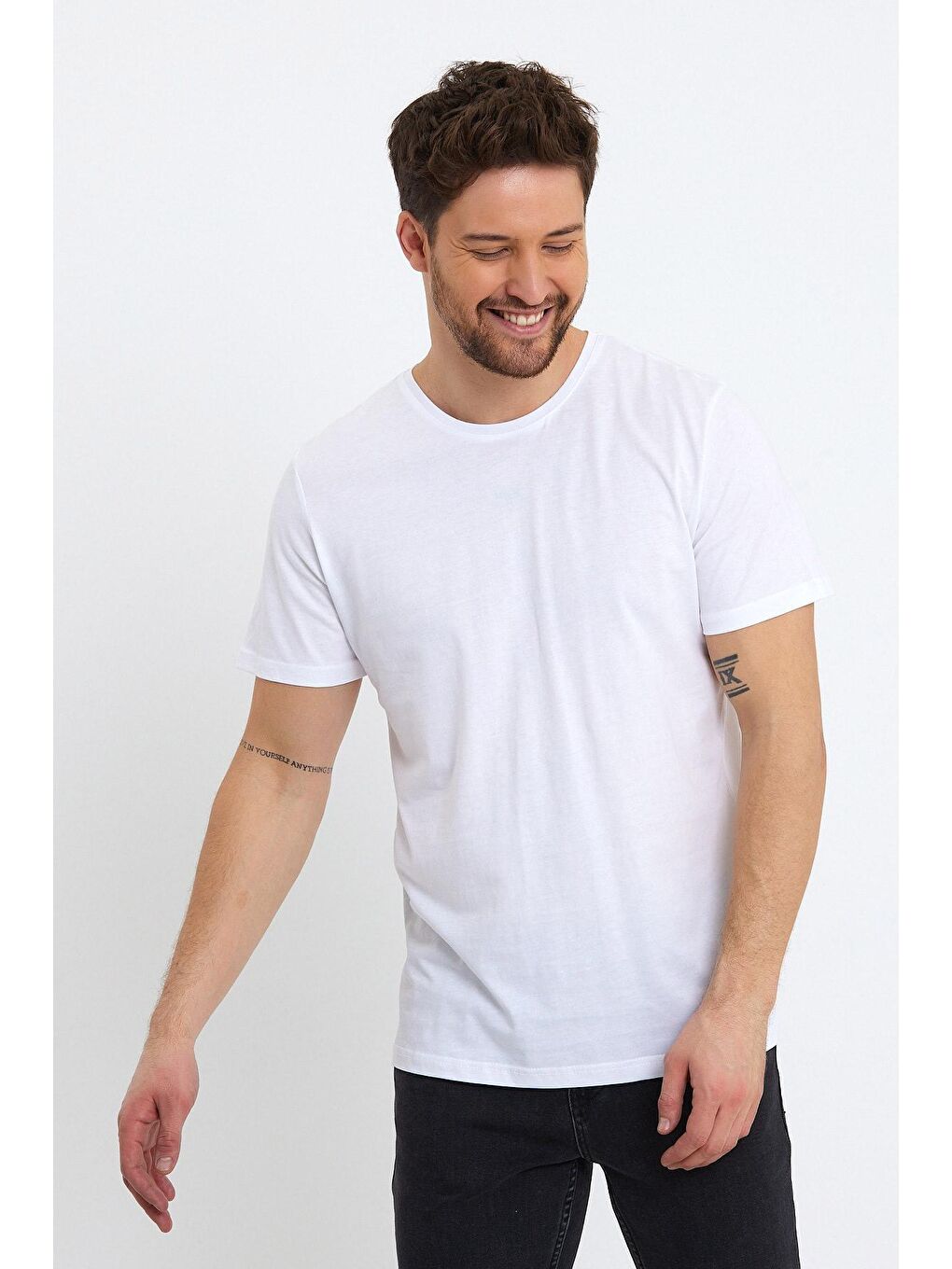 Beyaz 30/1 Süprem Bisiklet Yaka Erkek Tişört-3