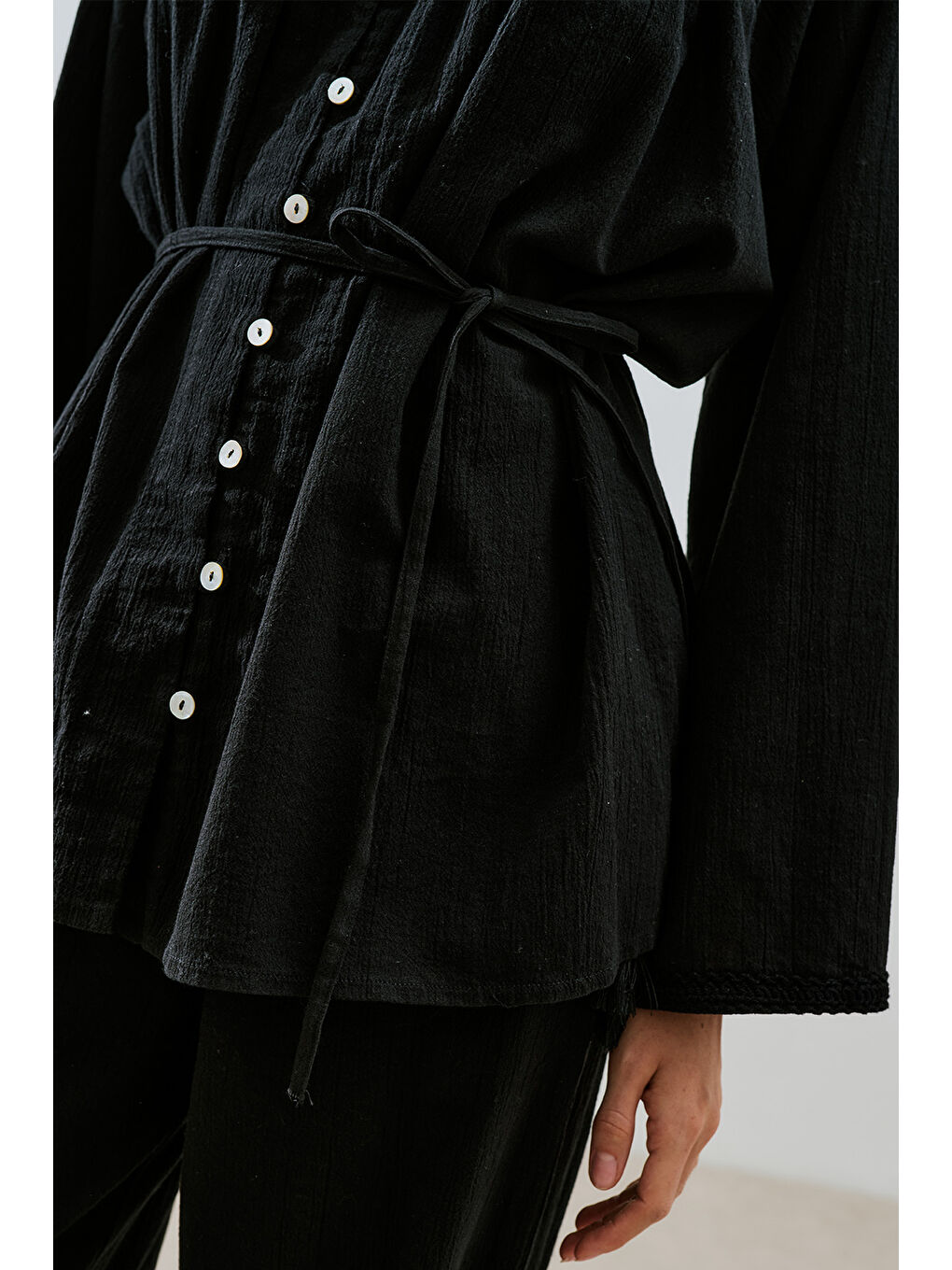 Dokulu İşlemeli Gömlek Siyah-3