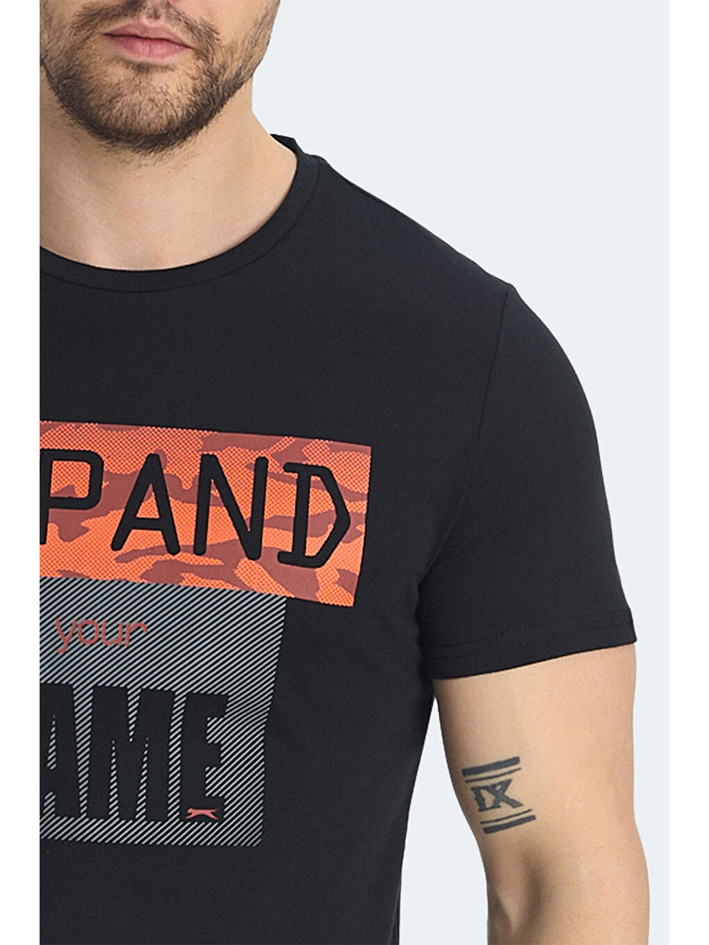 RAVA Erkek Baskılı Siyah Tişört-5