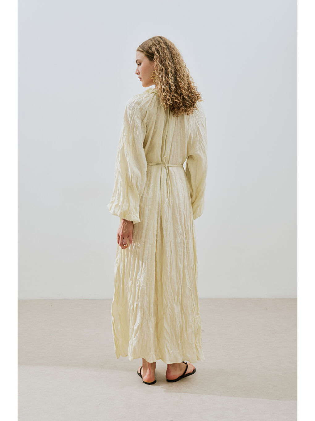 Yakası Büzgülü Keten Geniş Elbise Sarı-6