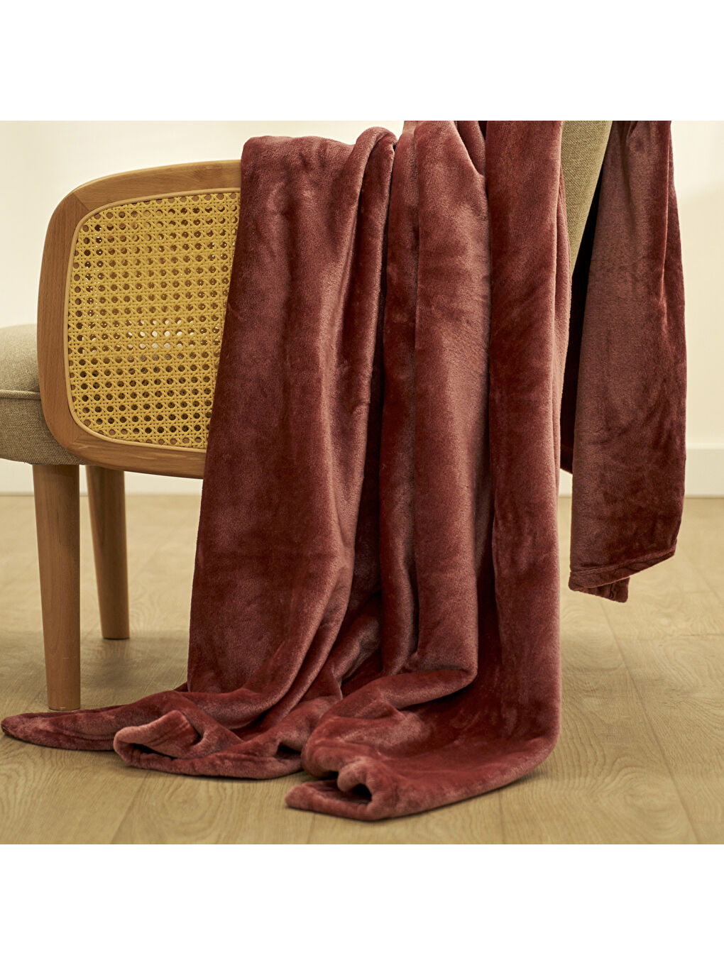 Pembe Shelly Wellsoft Tv Battaniyesi Rose (140x190 cm)-1