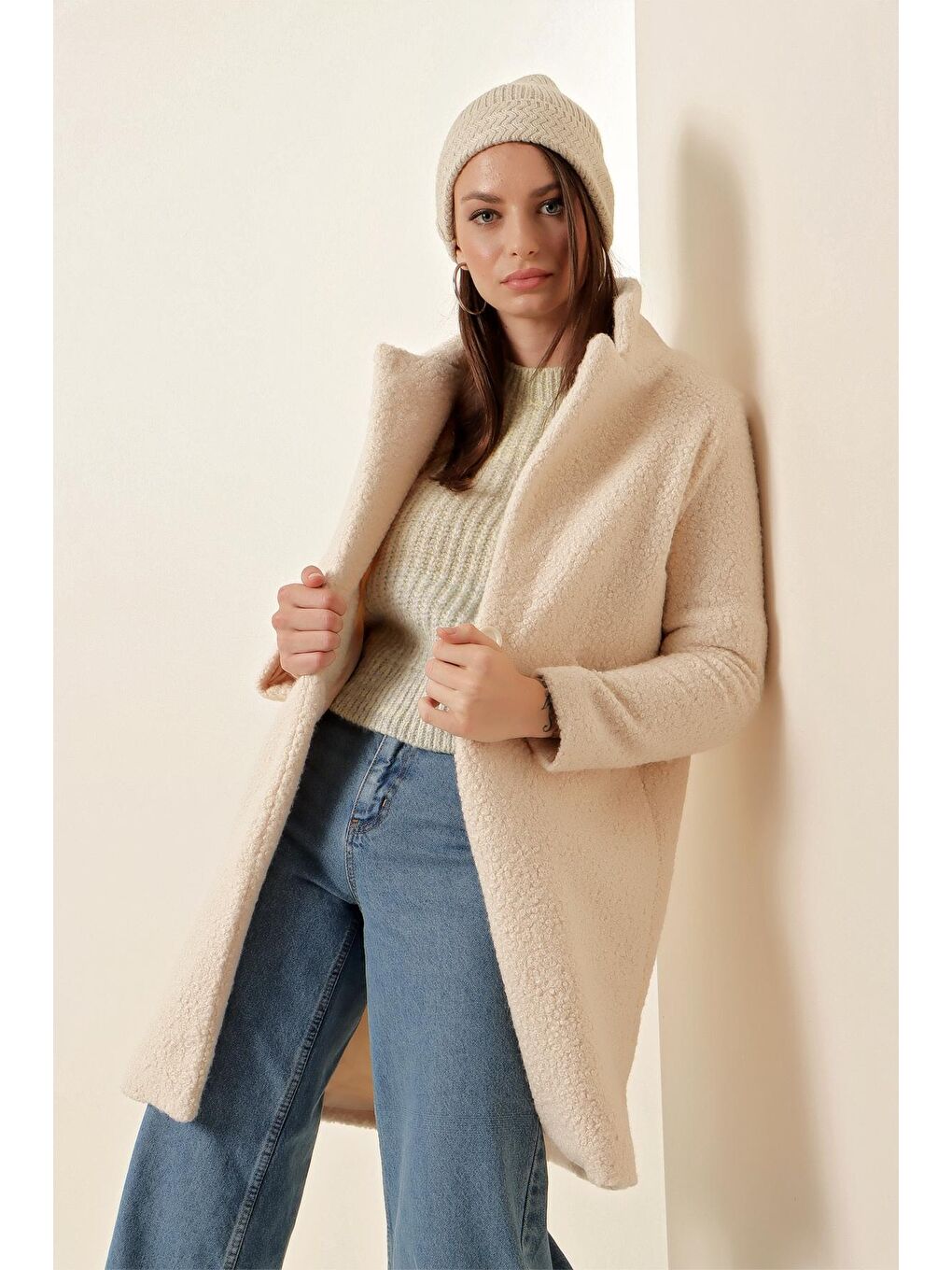 Bej Oversize Kaşe Kadın Kaban-1