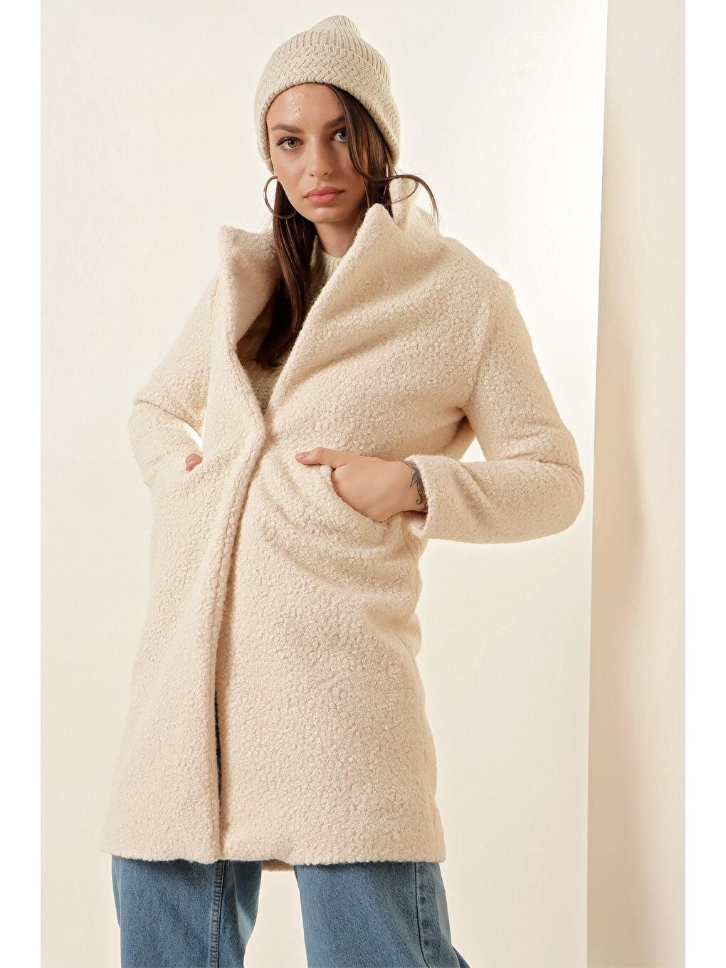 Bej Oversize Kaşe Kadın Kaban-2