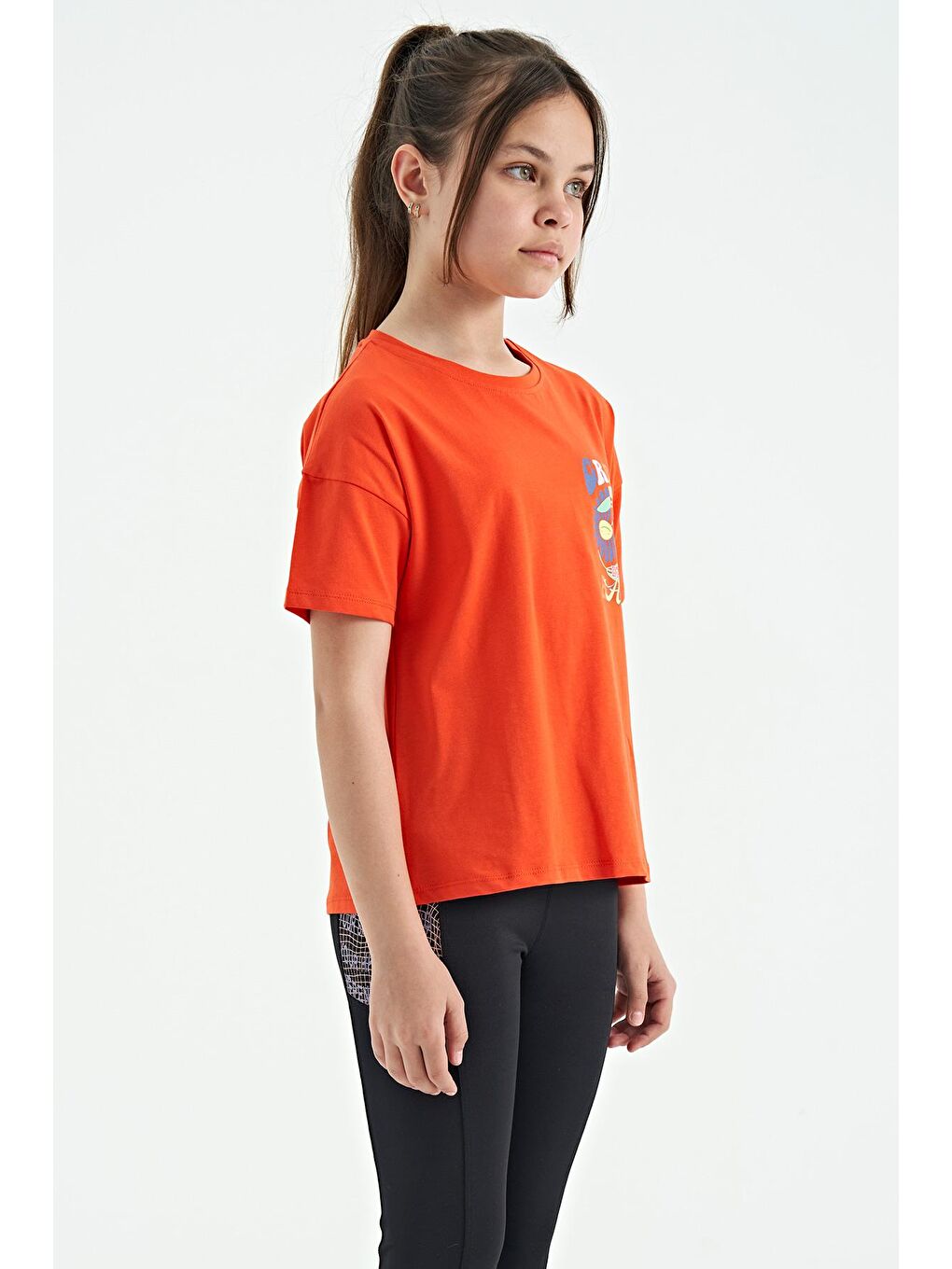 TOMMYLIFE Turuncu Oranj Ön Arka Çok Renkli Baskılı Oversize Kısa Kollu Kız Çocuk T-Shirt - 75117 - 3