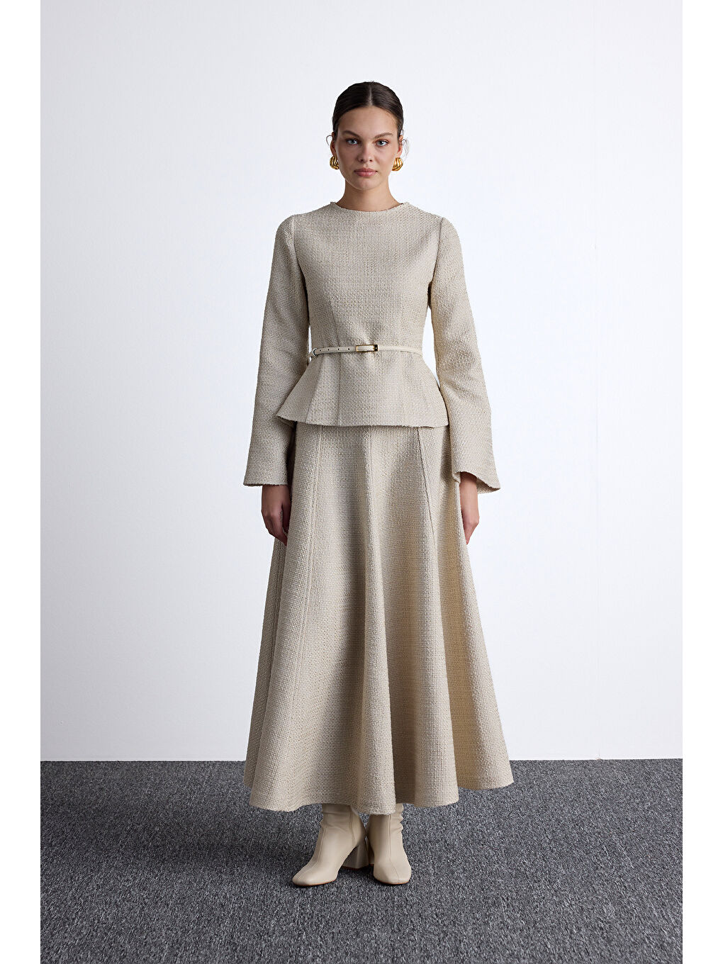 Peplum Detaylı Tüvit Bluz Bej-3