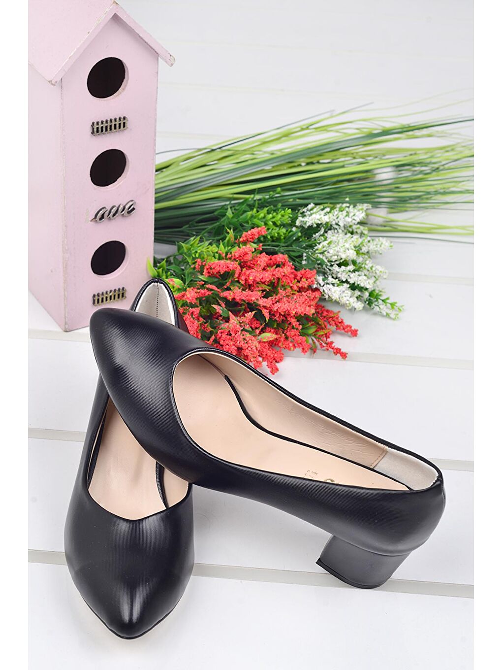 Siyah Parlak Büyük Numara 6 Cm Topuklu Kadın Ayakkabı Alens 301-3