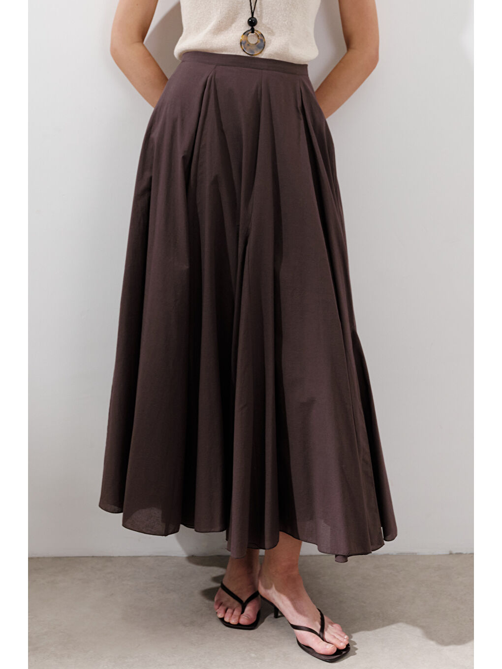 Parçalı Geniş Pamuklu Etek Kahverengi-3