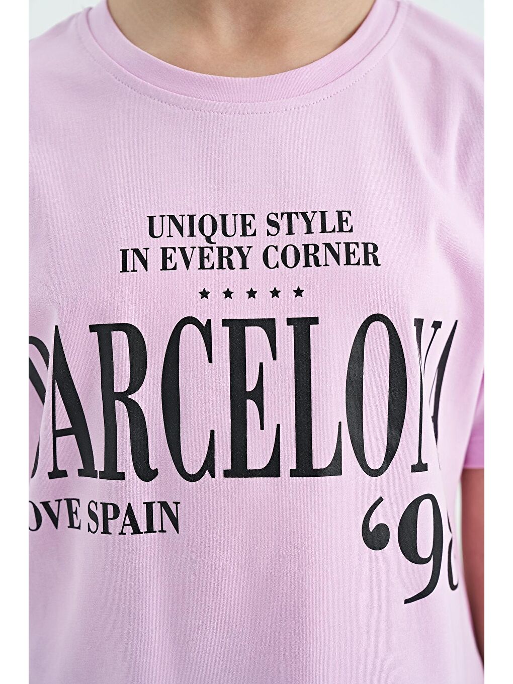 TOMMYLIFE Pembe O Yaka Yazı Baskılı Düşük Omuz Oversize Kız Çocuk T-Shirt - 75115 - 2