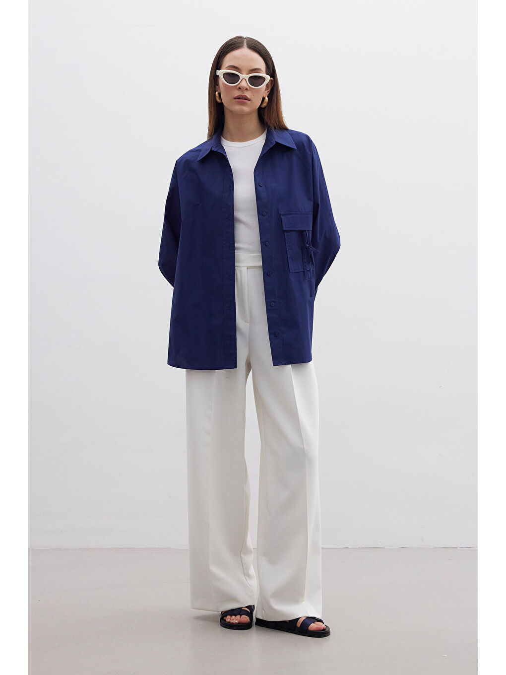 Cep Bağlama Detaylı Gömlek Lacivert