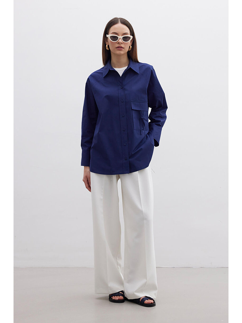 Cep Bağlama Detaylı Gömlek Lacivert-4