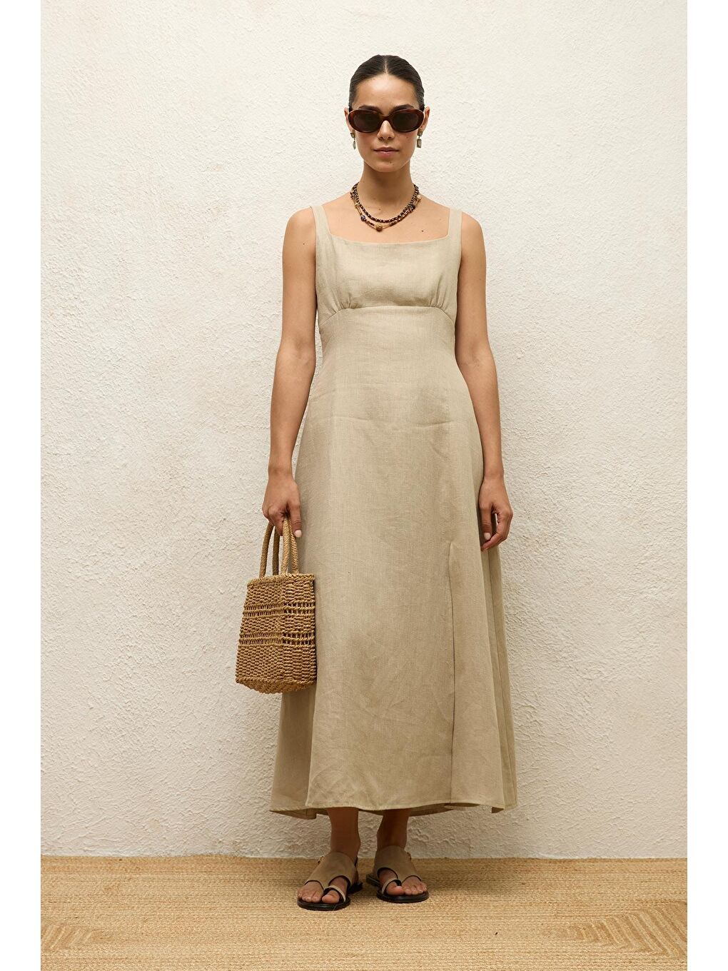 Bej Yırtmaçlı Keten Elbise Kum-1