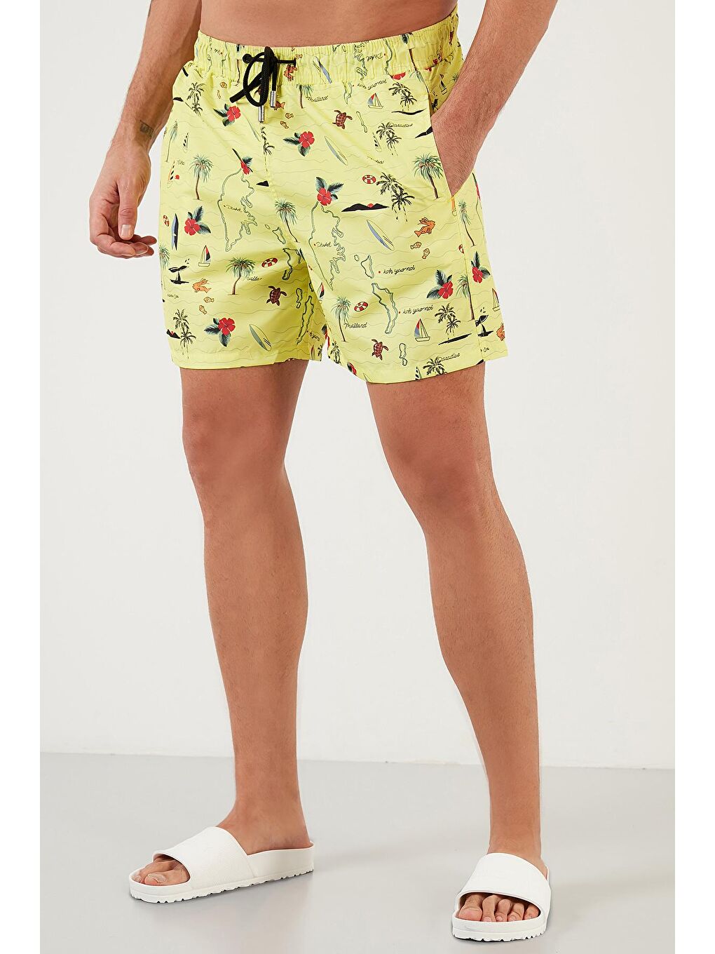 Sarı Desenli Deniz Şortu Belden Bağlamalı Cepli Mayo Short 3800558