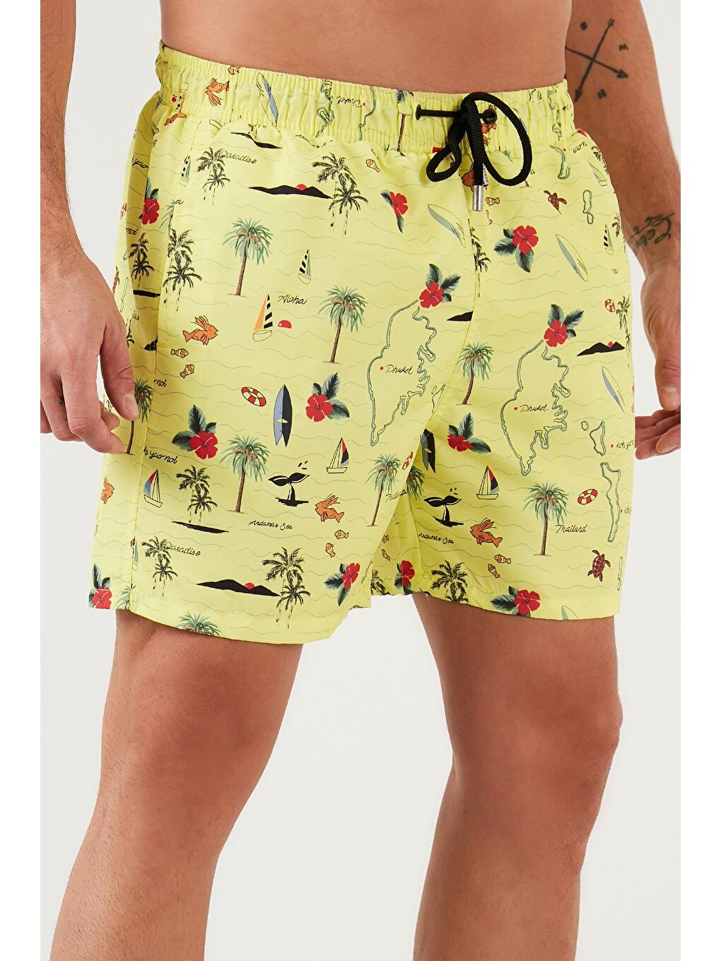 Sarı Desenli Deniz Şortu Belden Bağlamalı Cepli Mayo Short 3800558-3