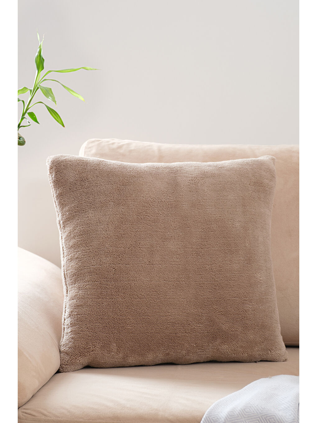 Puffy Pelüş Kuzu Teddy Ölçü Seçenekli Dekoratif Kırlent Kılıfı Kahverengi-1