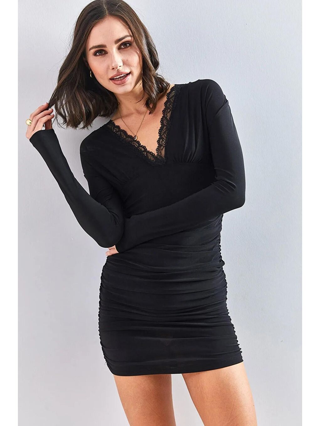 Siyah Kadın Yaka Dantelli Büzgülü Candy Kumaş Elbise-1