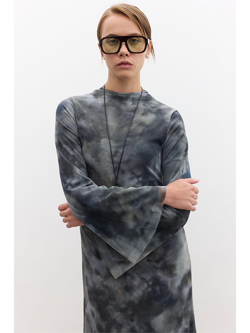 Desenli Geniş Kol Tül Elbise Batik Yeşil-1