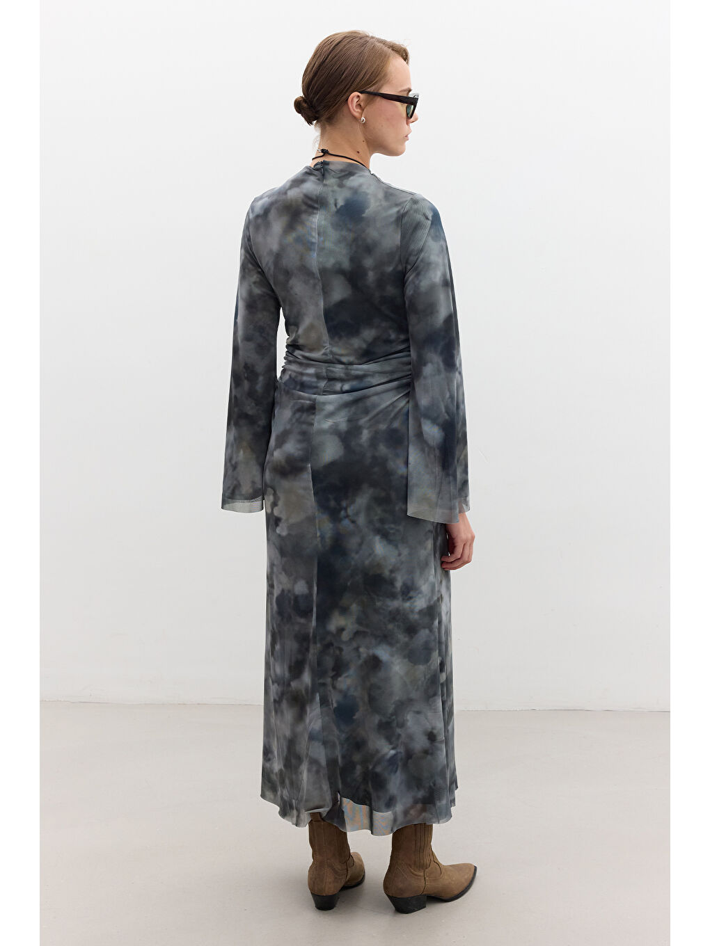 Desenli Geniş Kol Tül Elbise Batik Yeşil-5