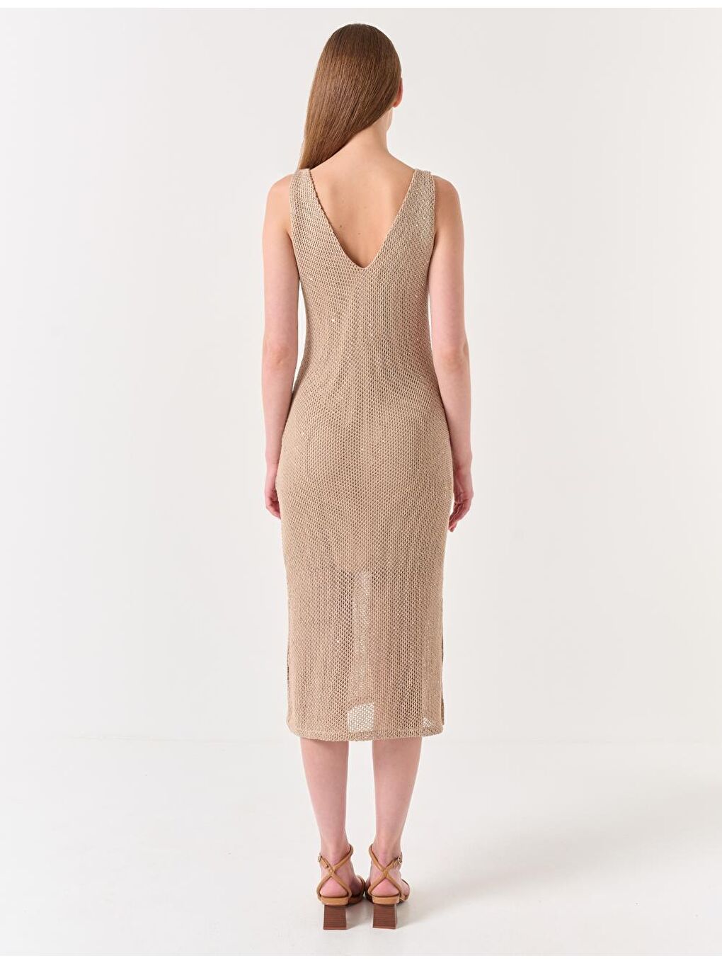 Bej V Yaka Kolsuz Ajurlu Midi Elbise-4